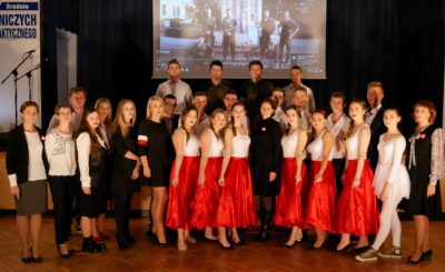 Tańcem, śpiewem, wierszem… młodzież ZSR uczciła Wielki Jubileusz 100-lecia Niepodległej